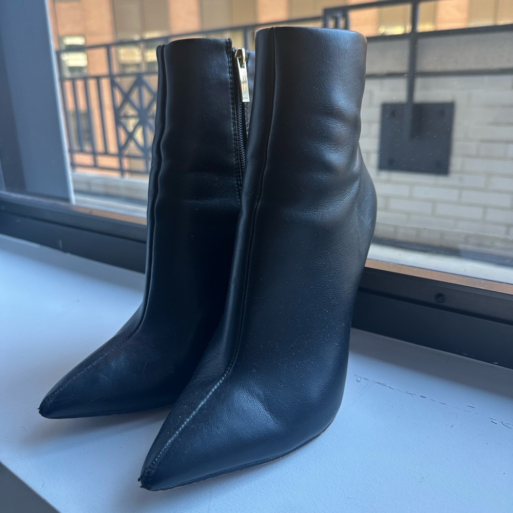 Black leather Ankle boots (8)